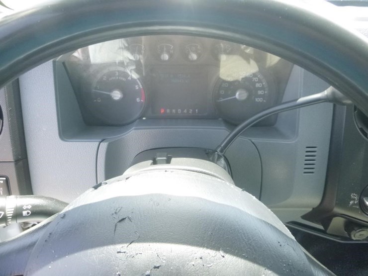 2015-ford-f650-image-23