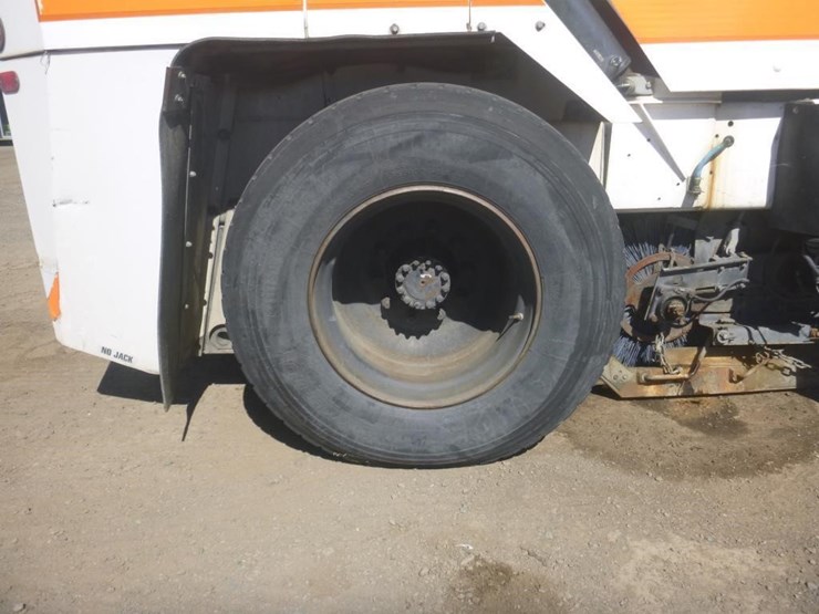 2013-global-m4-sweeper-image-19