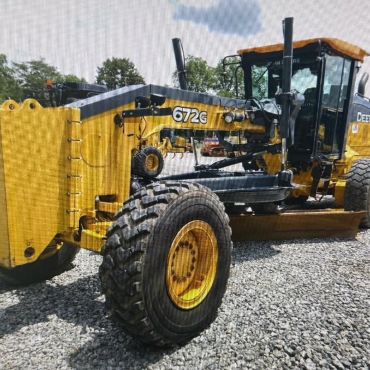 2018 DEERE 672G