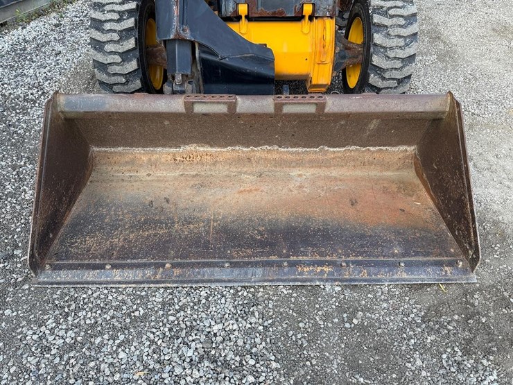 2023-jcb-270-image-9