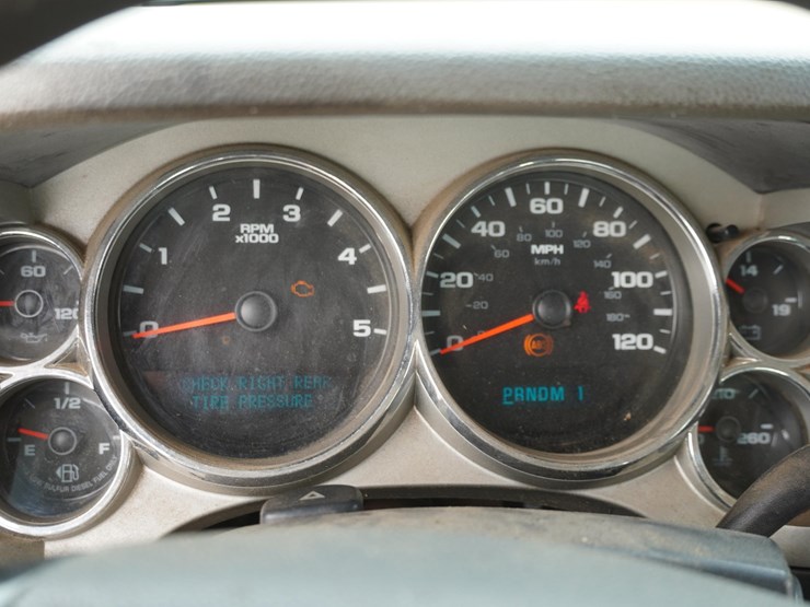 2008-chevrolet-2500-image-22