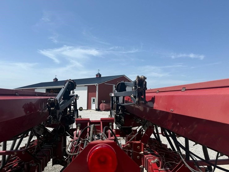 case-ih-5500-image-10