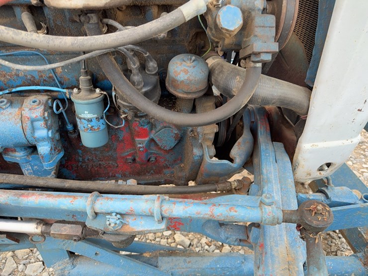 1957-ford-800-image-10