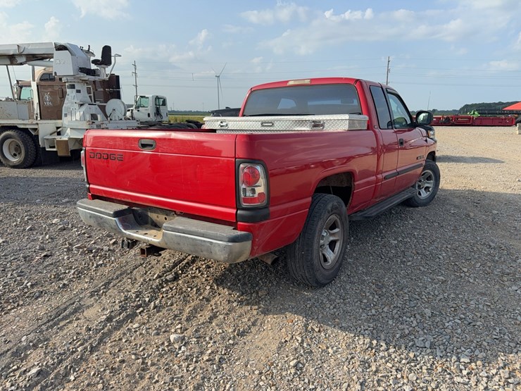2001-dodge-ram-1500-image-5