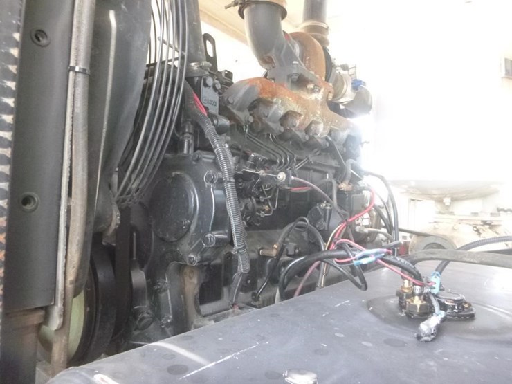 2015-ford-f650-image-18