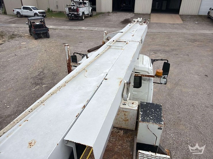 2008-international-durastar-4300-image-35