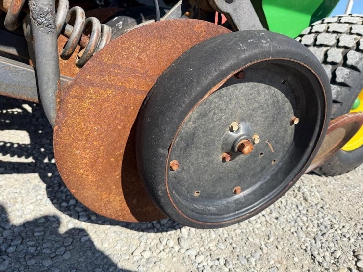2015-john-deere-1990-image-17