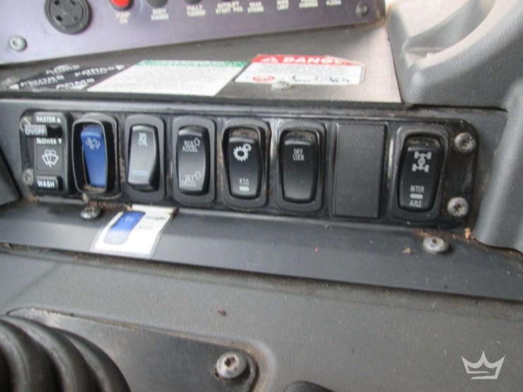 2016-mack-mru613-image-18