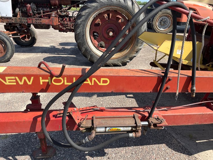 new-holland-s717-image-11