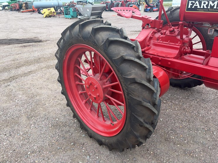 1938-farmall-f20-tractor-image-15
