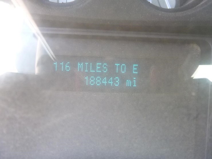 2015-ford-f650-image-32