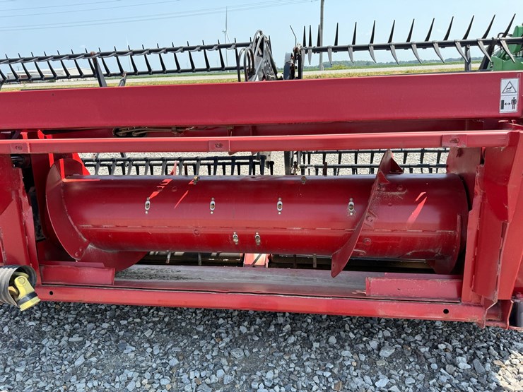 2014-case-ih-3162-image-11