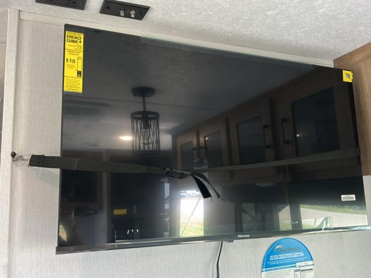 #143-•-2024-forest-river-coachmen-freedom-express-ultra-lite-246rks-camper-image-54