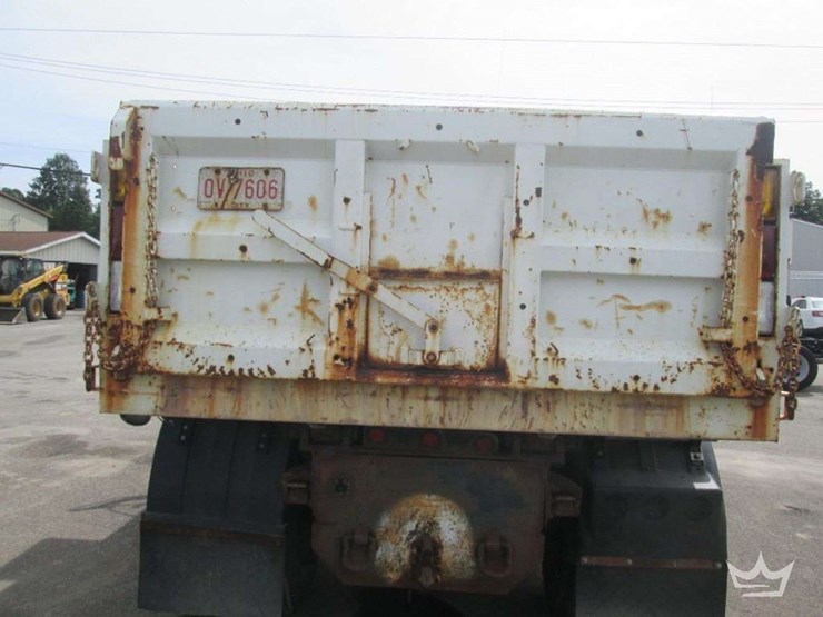 2002-international-4900-image-23
