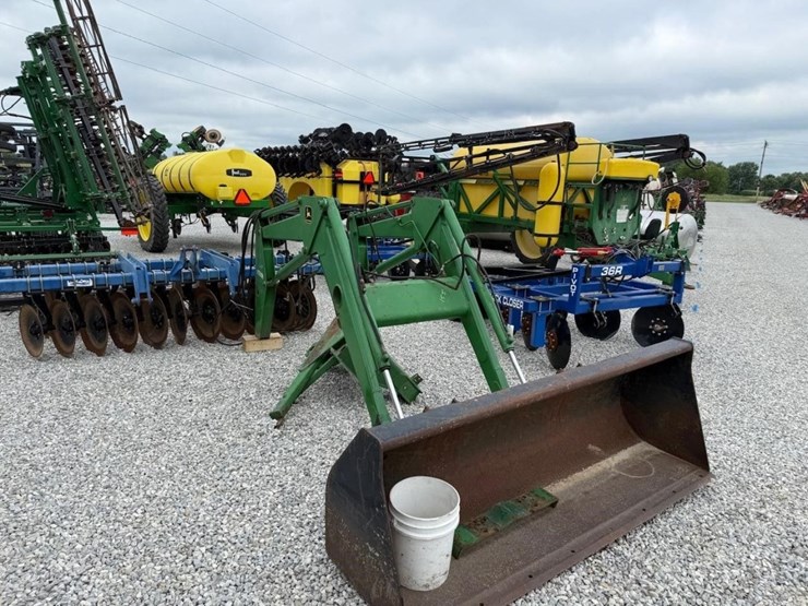 john-deere-260-image-3