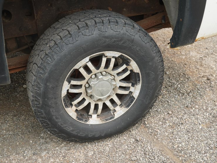 2008-chevrolet-2500-image-21