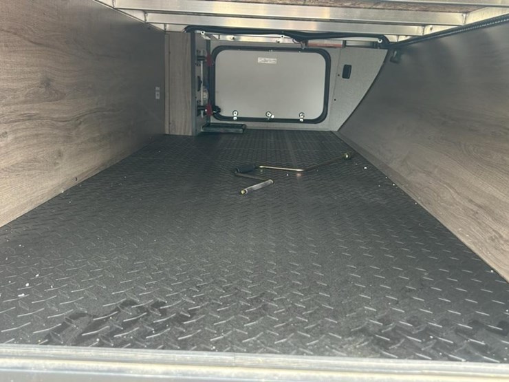 #140-•-2025-grand-design-imagine-xls-22mle-camper-image-14