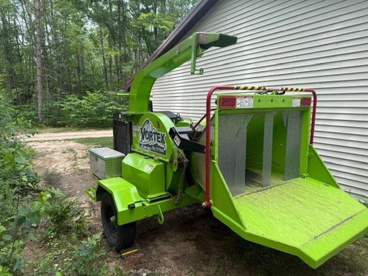 #159-•-2024-dyna-products-v12-31-towable-brush-chipper-image-2