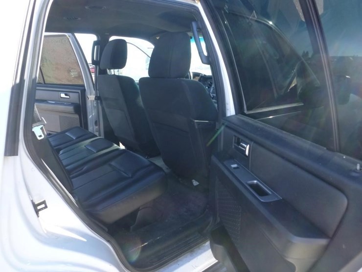 2017-ford-expedition-image-8