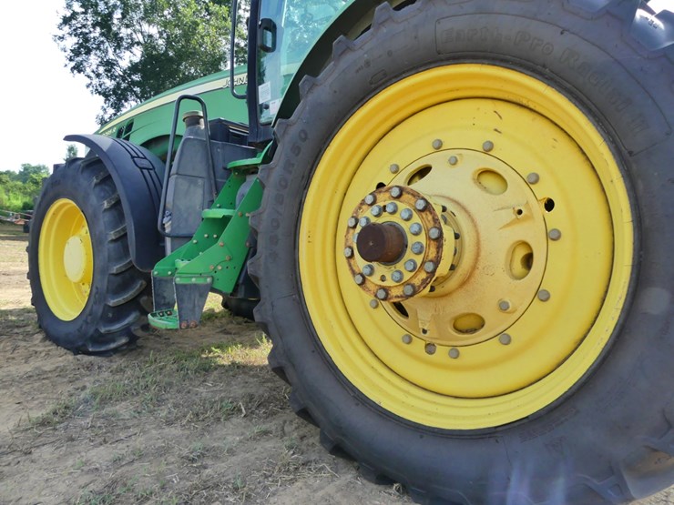 2015-john-deere-8295r-image-11