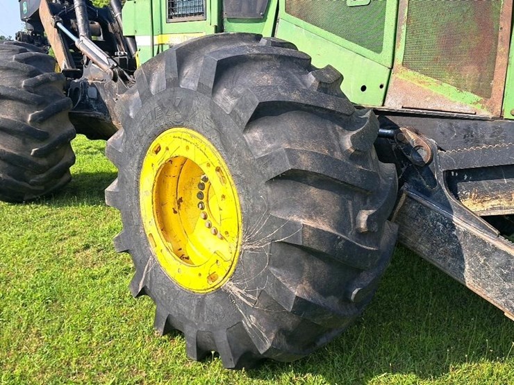 2008-deere-748h-image-33