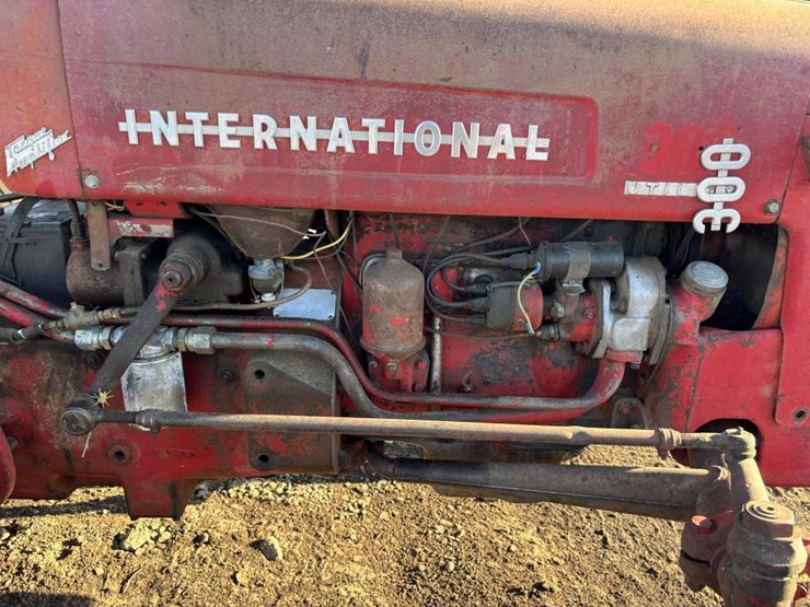 1956-international-300-image-36