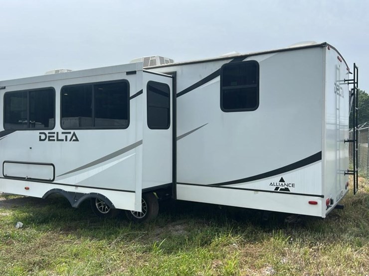 #141-•-2024-alliance-rv-delta-281bh-camper-image-6