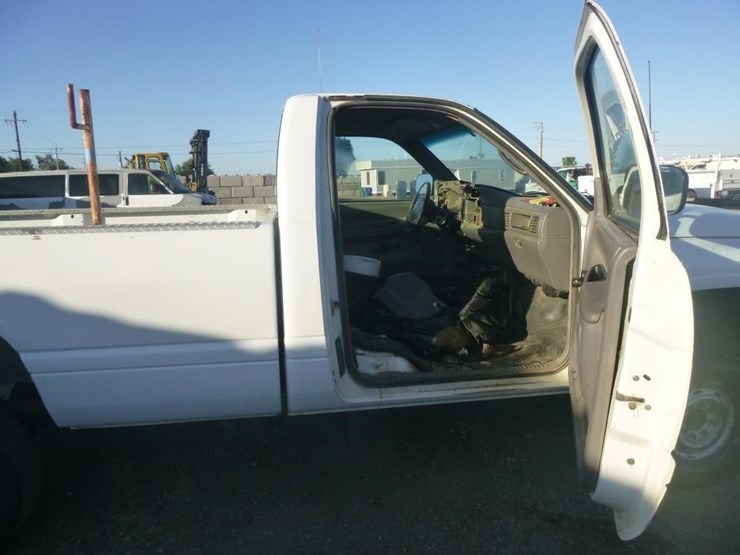 1996-dodge-ram-2500-image-13