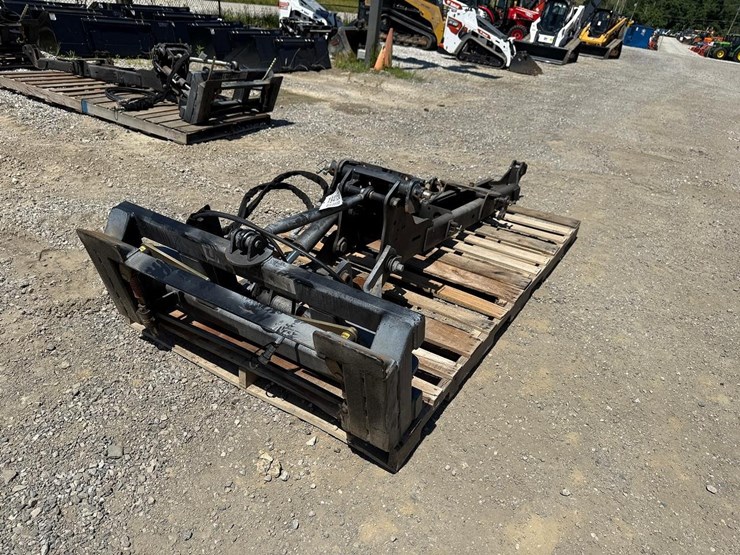 kubota-l4455a--4-pt-hitch-and-subframe-wh-auto-latch-uni-tach-image-8