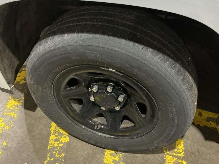 2019-chevrolet-tahoe-image-11