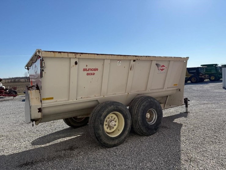 kuhn-knight-8132-image-6