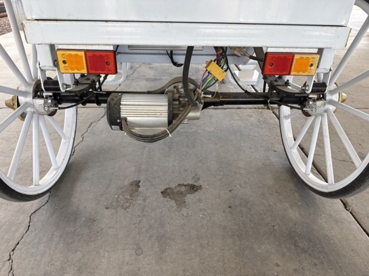 2024-meco-mc-e-electric-carriage-image-9
