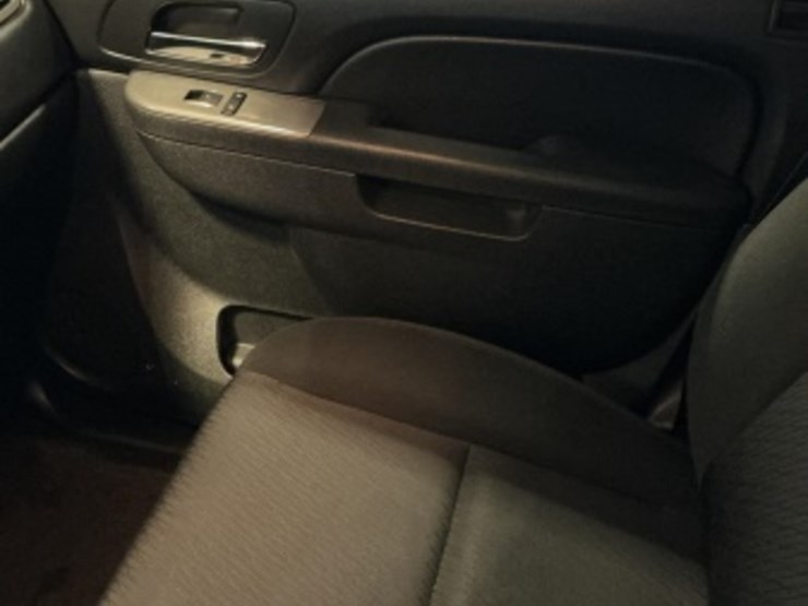2014-chevrolet-tahoe-image-20