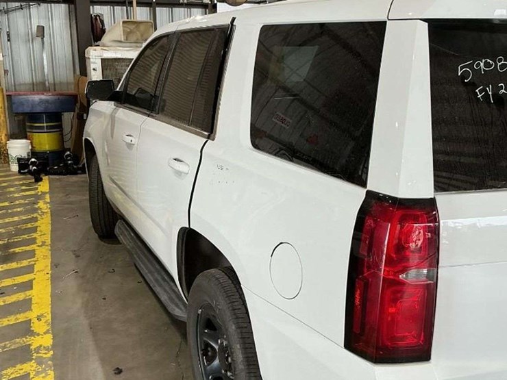 2019-chevrolet-tahoe-image-6