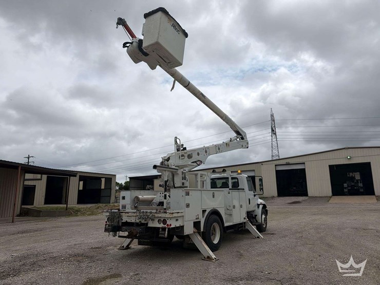 2018-international-durastar-4300-image-4
