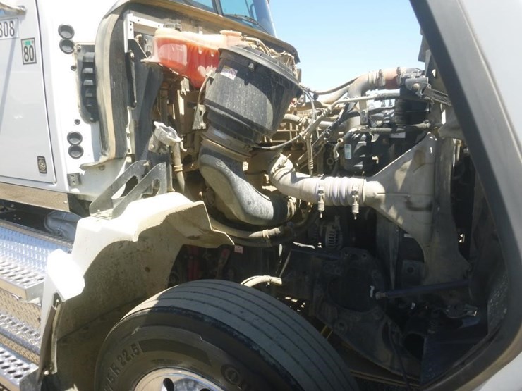 2019-western-star-4700sf-image-24
