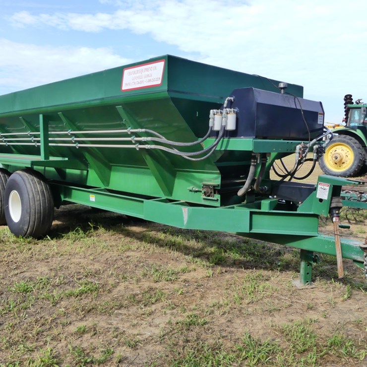 2021 Chandler Manure Spreader