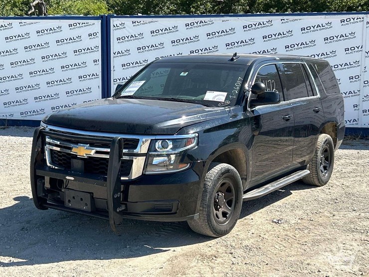 2019-chevrolet-tahoe-image-1