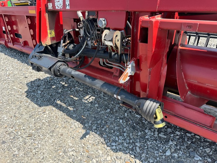 2014-case-ih-3162-image-13