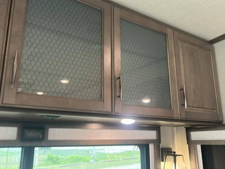 #139-•-2022-grand-design-solitude-310gk-camper-image-53