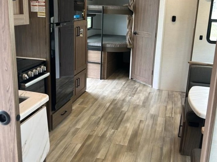 #141-•-2024-alliance-rv-delta-281bh-camper-image-74