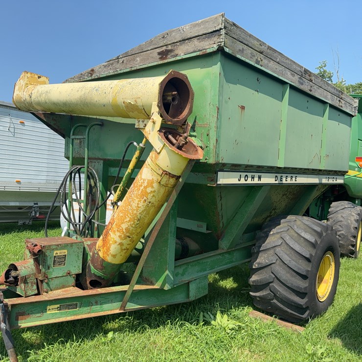 JOHN DEERE 1210A
