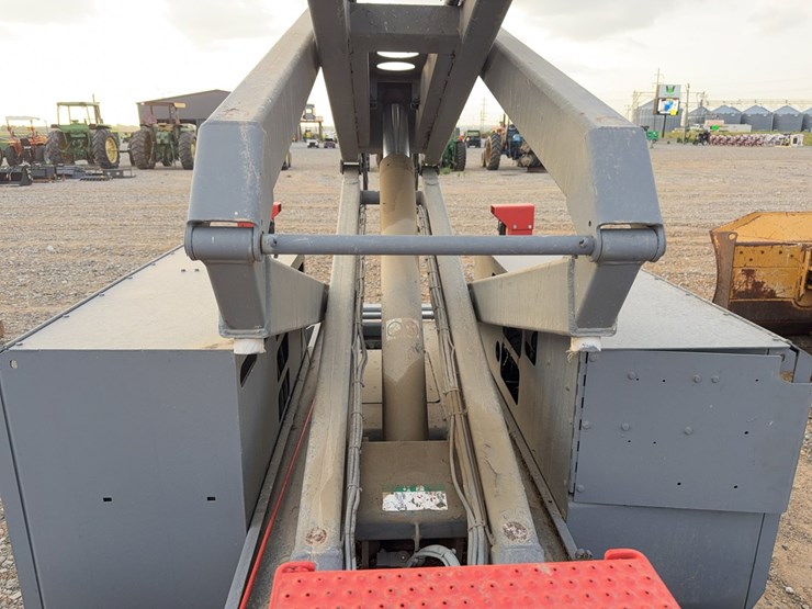 skyjack-sj6832rt-image-9