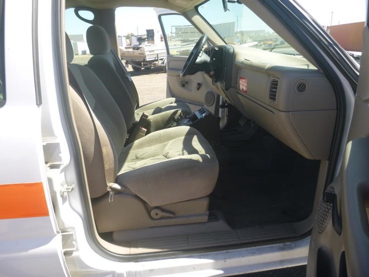 2007-chevrolet-2500-image-11
