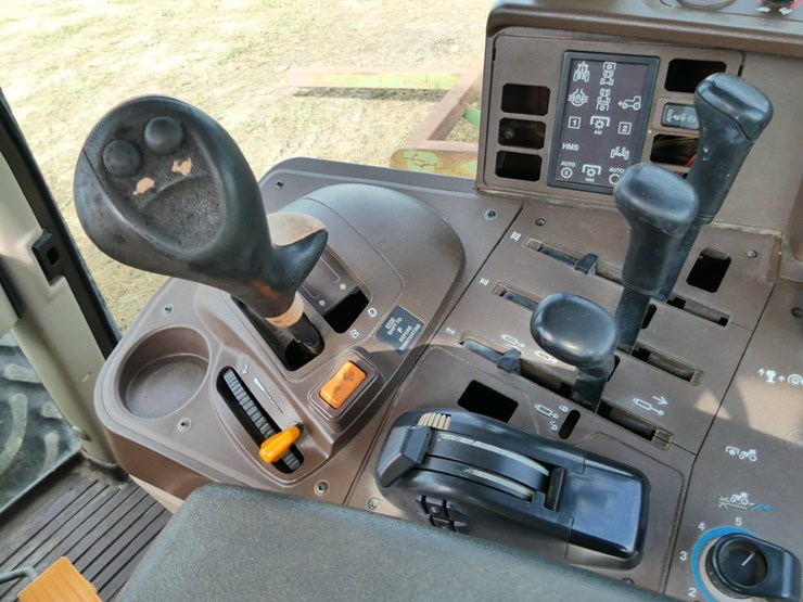 john-deere-7320-image-11