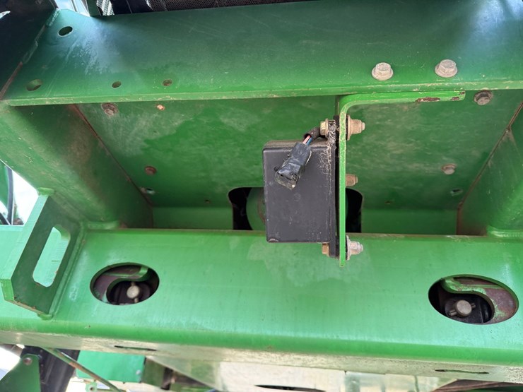 2002-john-deere-4710-image-61