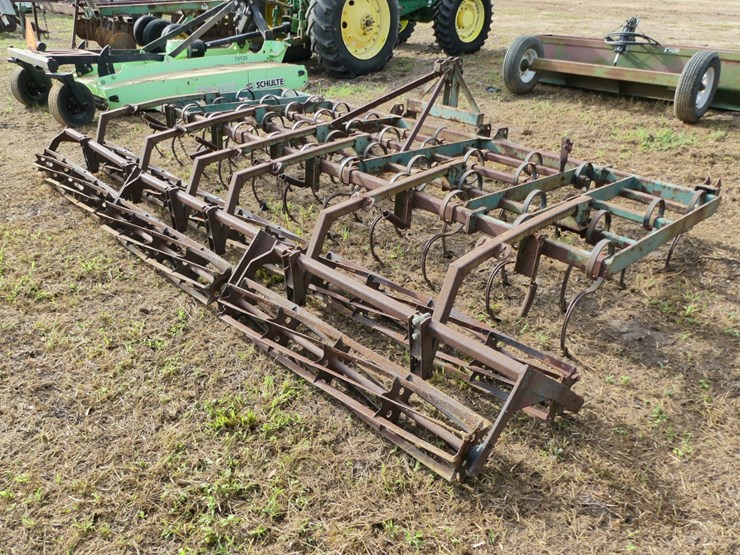 kmc-3pt-14'-field-cultivator-image-3