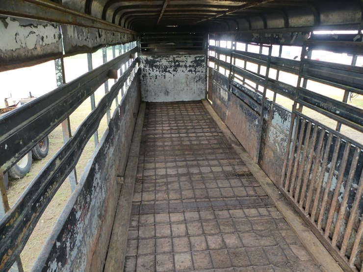 6'x24'-stock-gooseneck-trailer-image-8
