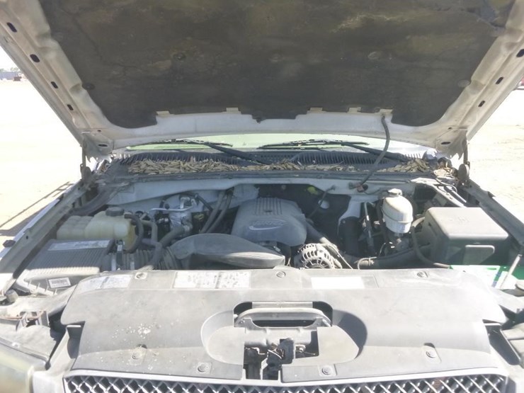 2003-chevrolet-silverado-2500hd-image-26
