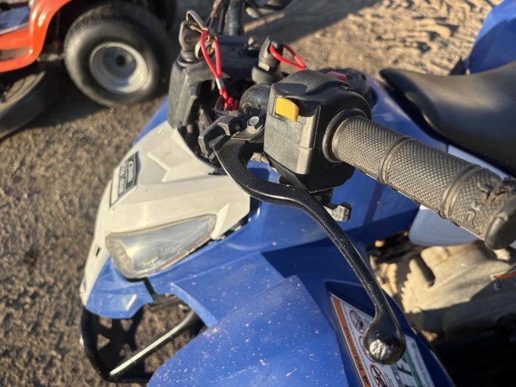 2012-polaris-quad-image-11